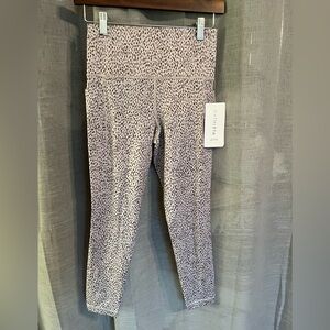 Athleta Salutation Stash 7/8 Tight NWT